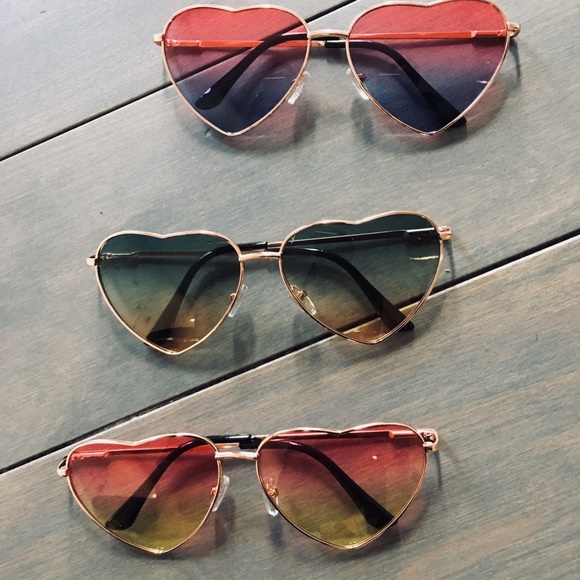 Accessories - Gradient Heart Shape Sunglasses